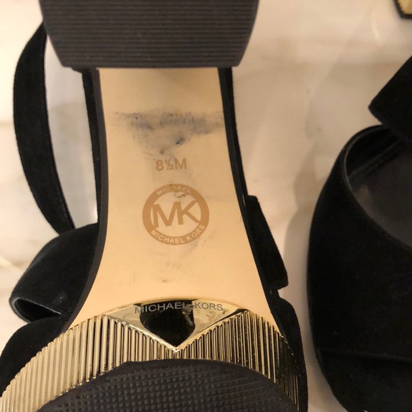 Price DROP❗️ MK Shoes - Picture 6 of 6